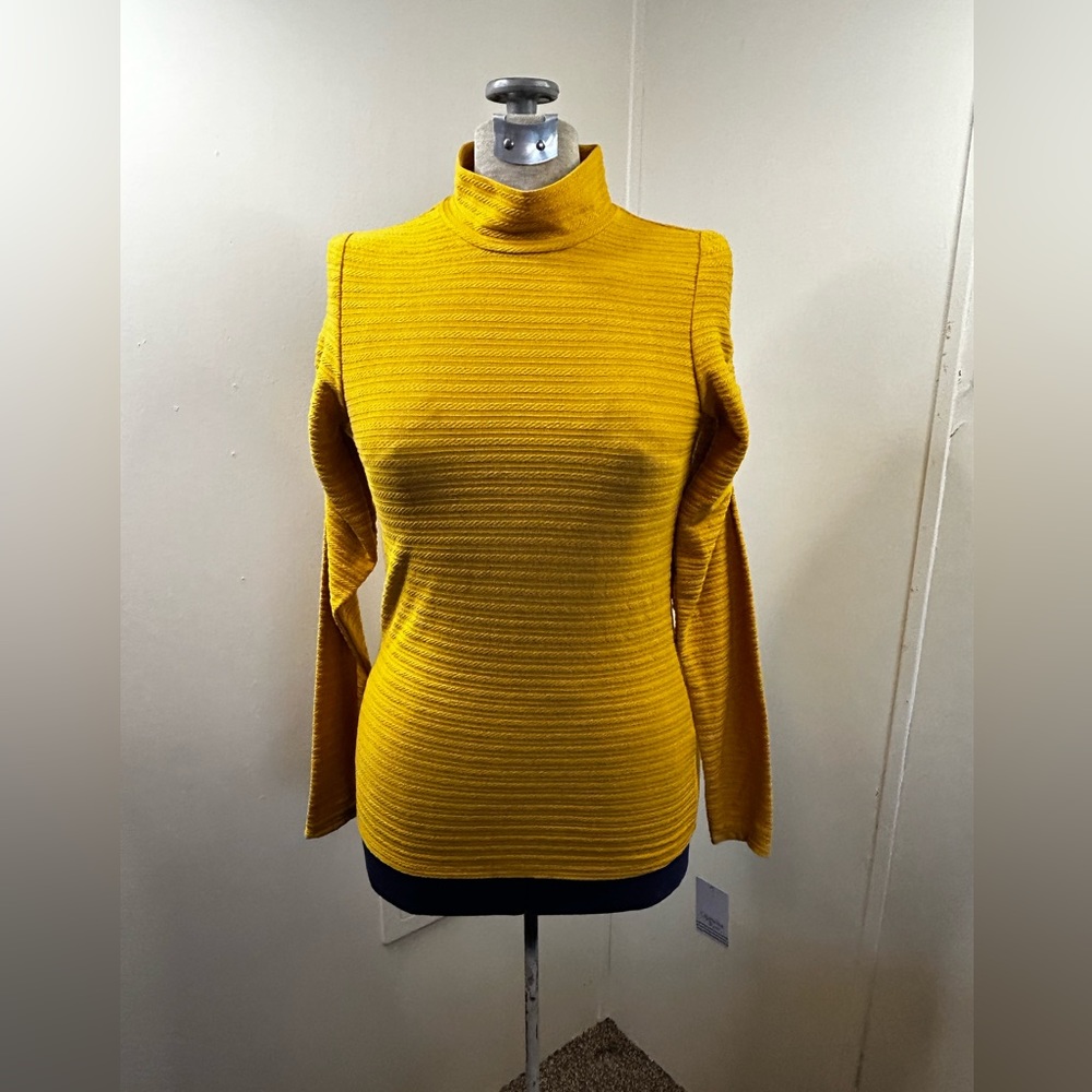 Ophelia Roe New Gold Rouch Long Sleeve Mock Neck Shirt Women’s Small